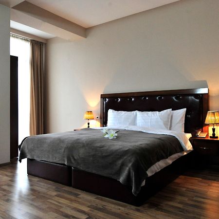 Hotel Rogalux Blue Tbilisi Zewnętrze zdjęcie