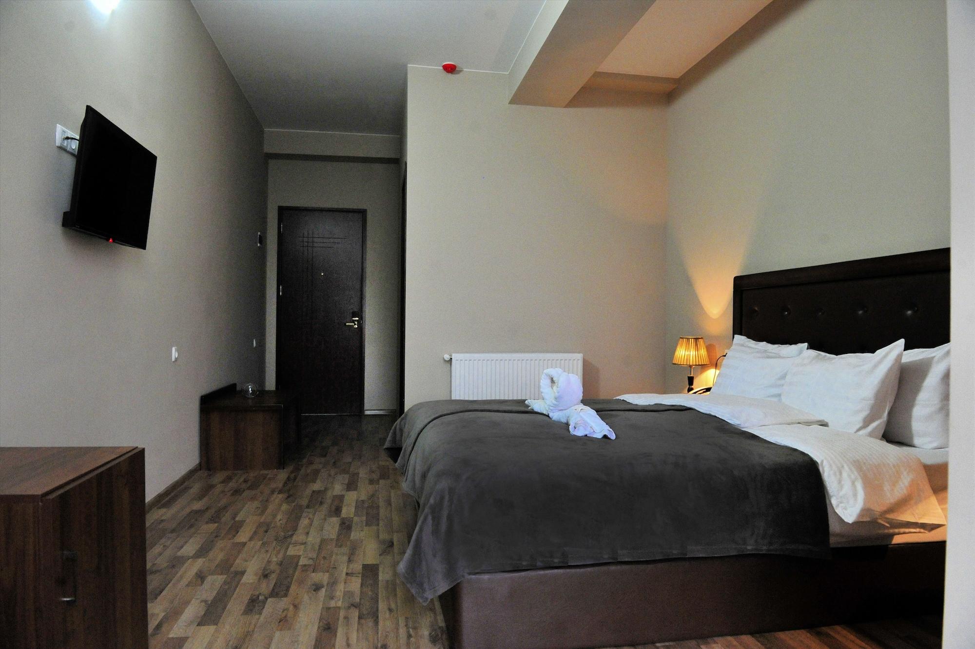 Hotel Rogalux Blue Tbilisi Zewnętrze zdjęcie