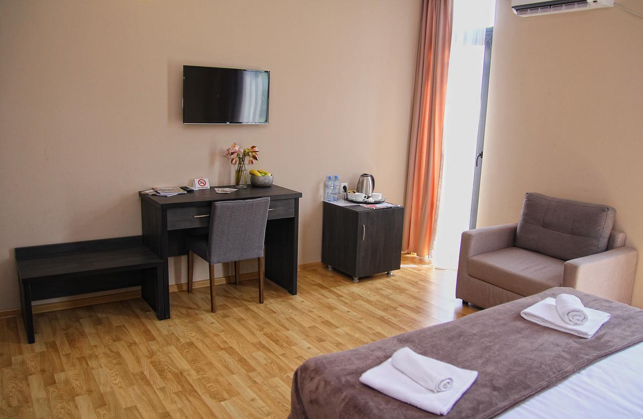 Hotel Rogalux Blue Tbilisi Zewnętrze zdjęcie