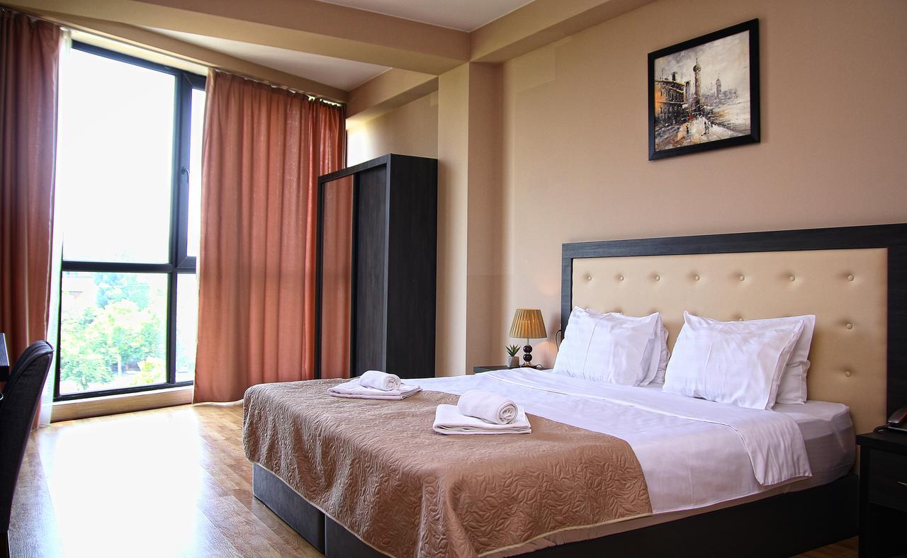 Hotel Rogalux Blue Tbilisi Zewnętrze zdjęcie